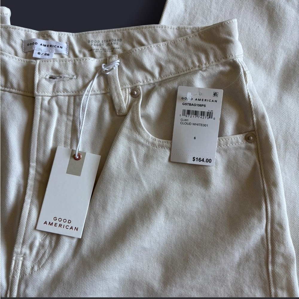 Good American NWT off-white Straight Leg Jeans